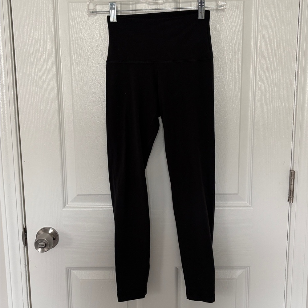 Aritzia BUTTER Cheeky Hi-Rise 24” Legging